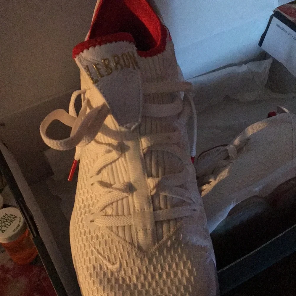 Shoes - Picture 2 of 4